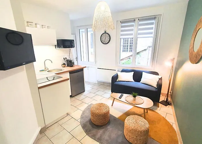Nice Cocoon In Saint-Malo